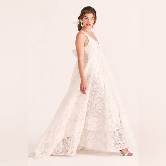 LOVESHACKFANCY Devyn white Gown V-neck Maxi /size 6 - Picture 5 of 17